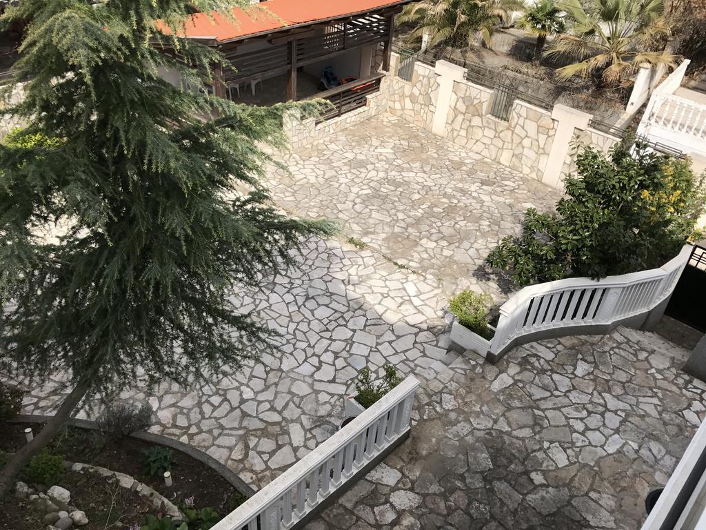 Villa Diana Utjeha Eksteriør bilde